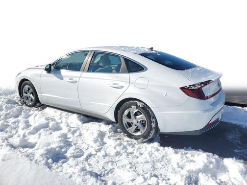 2023 Hyundai SONATA SE