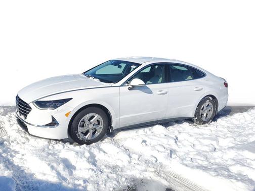 2023 Hyundai SONATA SE