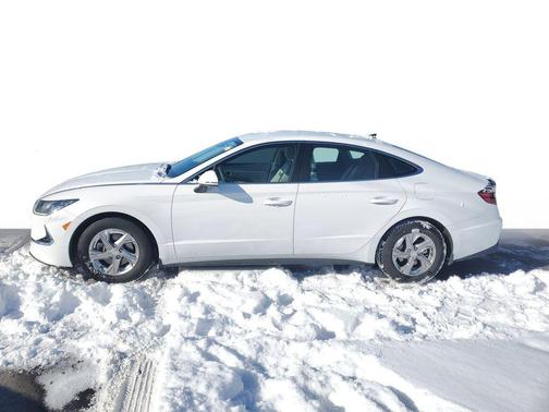 2023 Hyundai SONATA SE