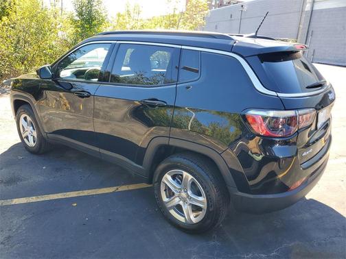 2020 Jeep Cherokee Latitude