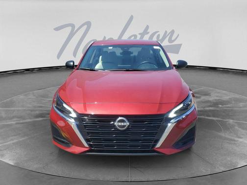 Scarlet 2025 Nissan Altima 2.5 SV