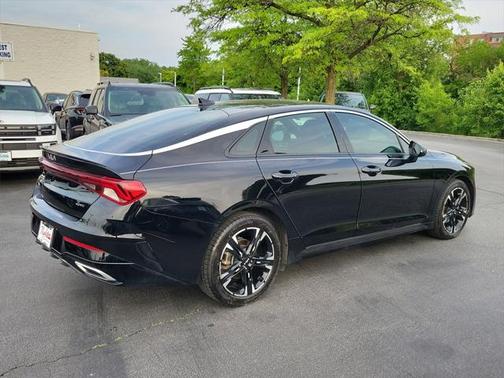 2022 Kia K5 GT-Line