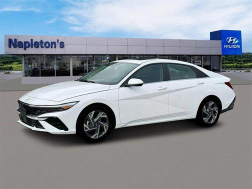 2025 Hyundai ELANTRA SEL