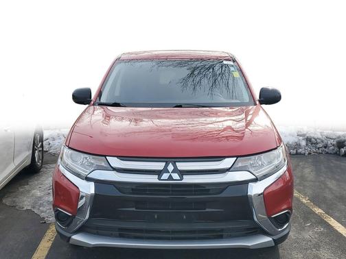 2017 Mitsubishi Outlander ES