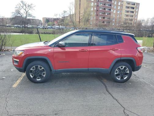 Redline Pearlcoat 2018 Jeep Compass Trailhawk