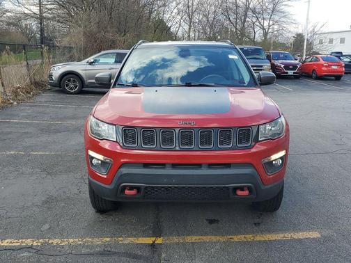 Redline Pearlcoat 2018 Jeep Compass Trailhawk