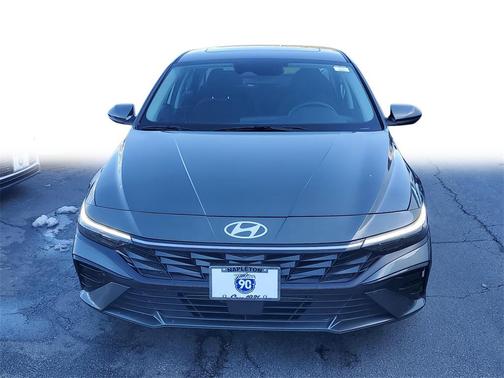 2025 Hyundai ELANTRA SEL