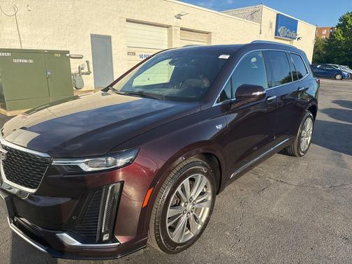 Garnet Metallic 2021 Cadillac XT6 Premium Luxury FWD