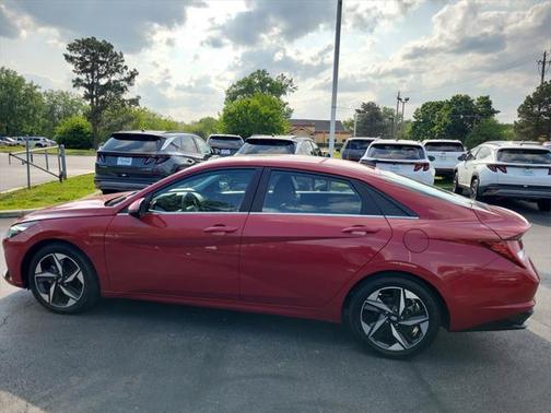 2023 Hyundai ELANTRA Limited