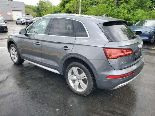 Monsoon Gray Metallic 2019 Audi Q5 2.0T Premium Plus