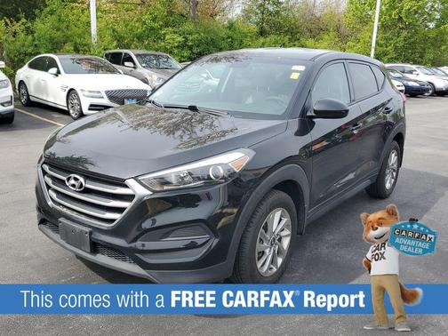 Black Noir Pearl 2018 Hyundai TUCSON SE