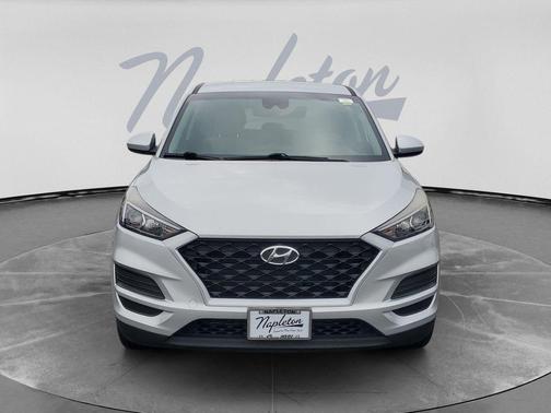 Molten Silver 2019 Hyundai TUCSON SE