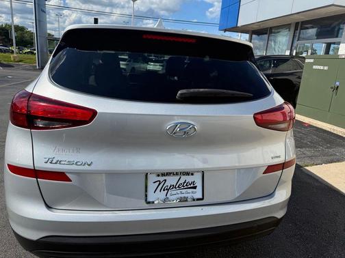 Molten Silver 2019 Hyundai TUCSON SE
