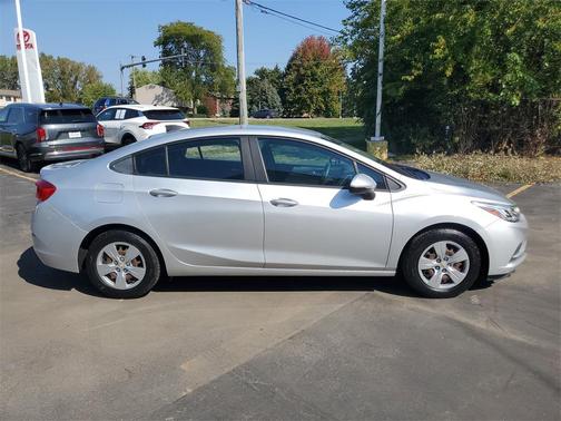 2016 Chevrolet Cruze LS Auto