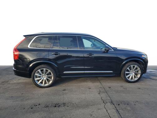 2023 Volvo XC90 B6 Plus 6-Seater