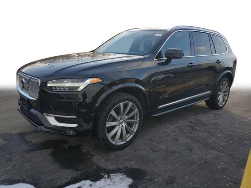 2023 Volvo XC90 B6 Plus 6-Seater