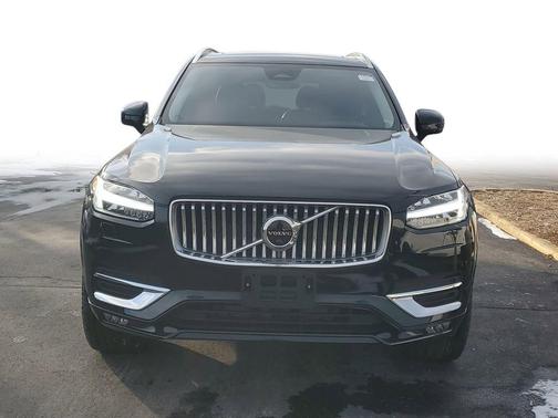 2023 Volvo XC90 B6 Plus 6-Seater
