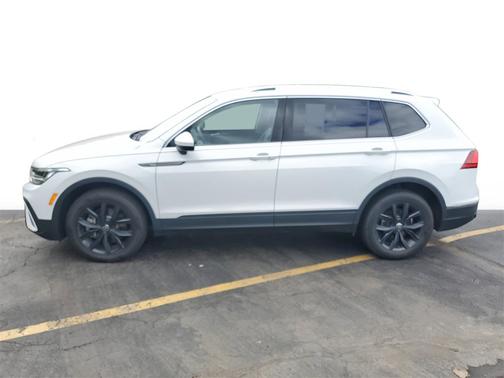2024 Volkswagen Tiguan 2.0T Wolfsburg Edition