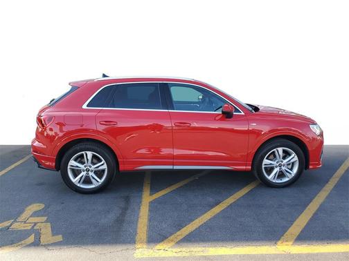 2022 Audi Q3 45 S line Premium Plus