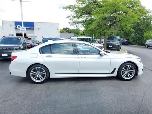 2017 BMW 740 xDrive