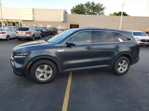 2023 Kia Sorento LX