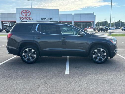 2023 GMC Acadia FWD SLT