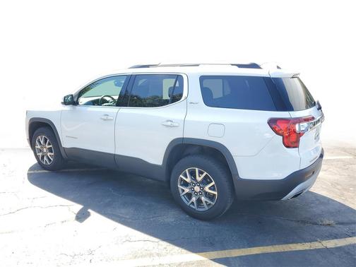 2023 GMC Acadia FWD SLT
