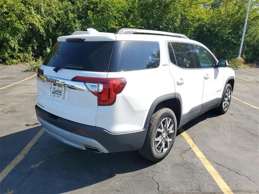 2023 GMC Acadia FWD SLT