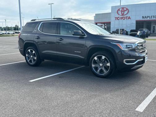 2023 GMC Acadia FWD SLT