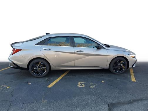 2026 Hyundai ELANTRA Sport