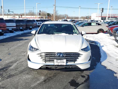 2023 Hyundai SONATA Hybrid SE