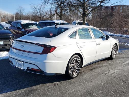 2023 Hyundai SONATA Hybrid SE