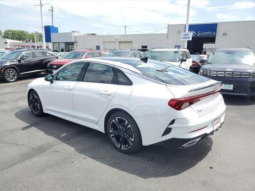 2022 Kia K5 GT-Line