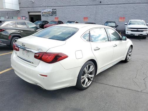 2019 INFINITI Q70L 3.7X LUXE