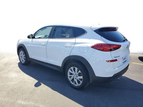 Winter White 2020 Hyundai TUCSON SE