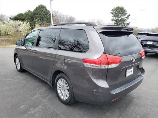 2013 Toyota Sienna XLE
