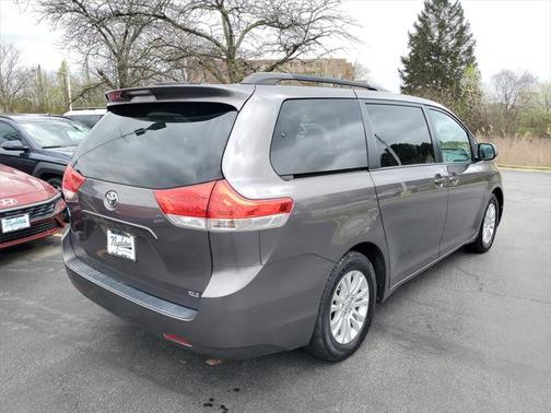 2013 Toyota Sienna XLE