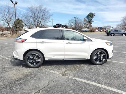 2019 Ford Edge ST