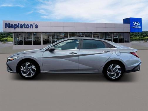 2025 Hyundai ELANTRA SEL