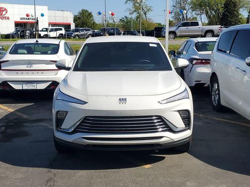 Summit White 2025 Buick Envista Preferred FWD