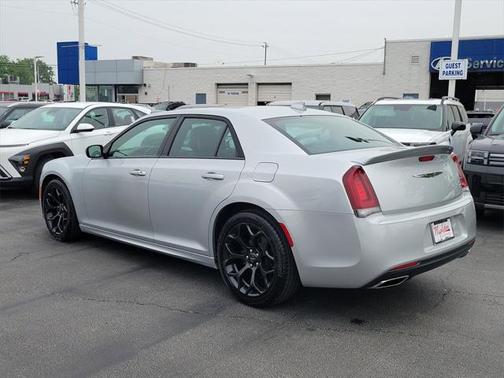 2020 Chrysler 300 S