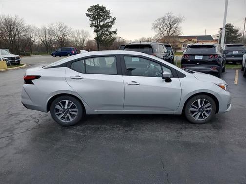 2023 Nissan Versa 1.6 SV