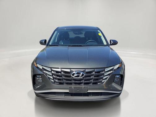 Amazon Gray 2023 Hyundai TUCSON SE