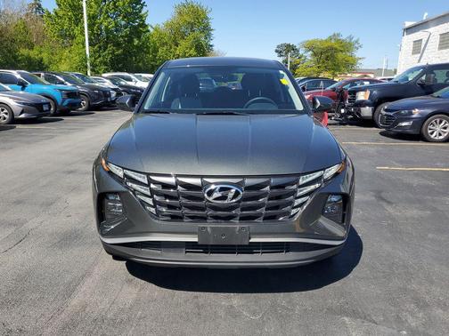 Amazon Gray 2023 Hyundai TUCSON SE
