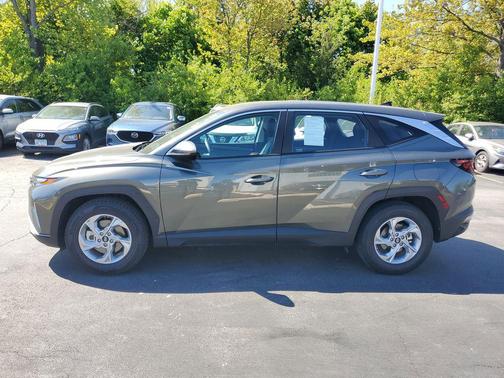 Amazon Gray 2023 Hyundai TUCSON SE