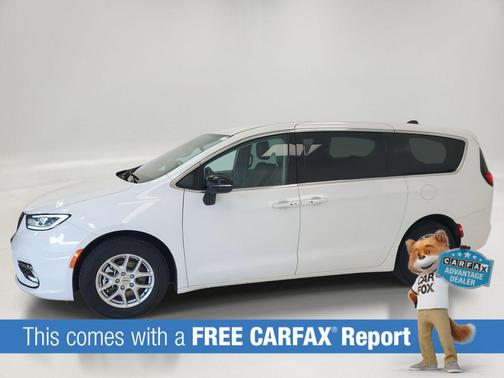 Bright White Clearcoat 2024 Chrysler Pacifica Touring L