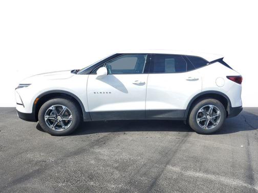 Summit White 2025 Chevrolet Blazer 2LT
