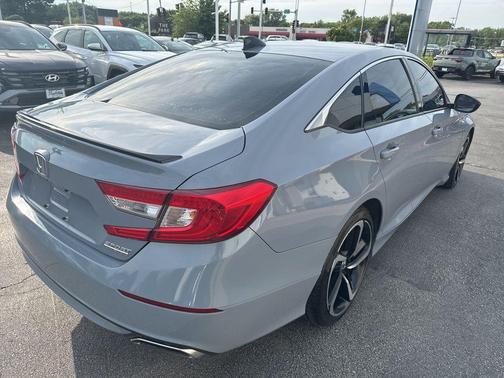 Sonic Gray Pearl 2022 Honda Accord Sport SE 1.5T