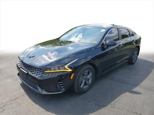 2022 Kia K5 LX
