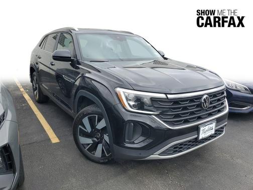 Deep Black Pearl 2025 Volkswagen Atlas Cross Sport 2.0T SE w/Technology